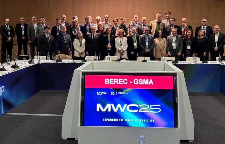 The image shows the participants of the BEREC-GSMA meeting at the Mobile World Congress 2025.