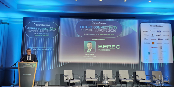 The image shows Marko Mismas during his keynote speech at the Future Connectivity Summit Europe.