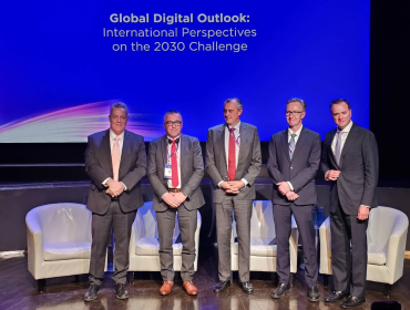 The image shows BEREC Chair Marko Mismas (AKOS, Slovenia) at the Digital Summit Latam 2026