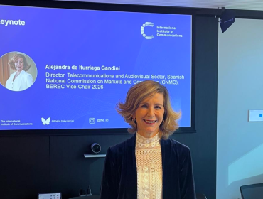 The image shows Alejandra de Iturriaga Gandini at the International Institute of Communications Digital Communications and Media Forum.